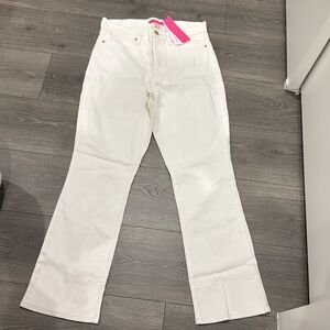 Lilly Pulitzer Size 10 Jeans NWT  have a floral design see last picture